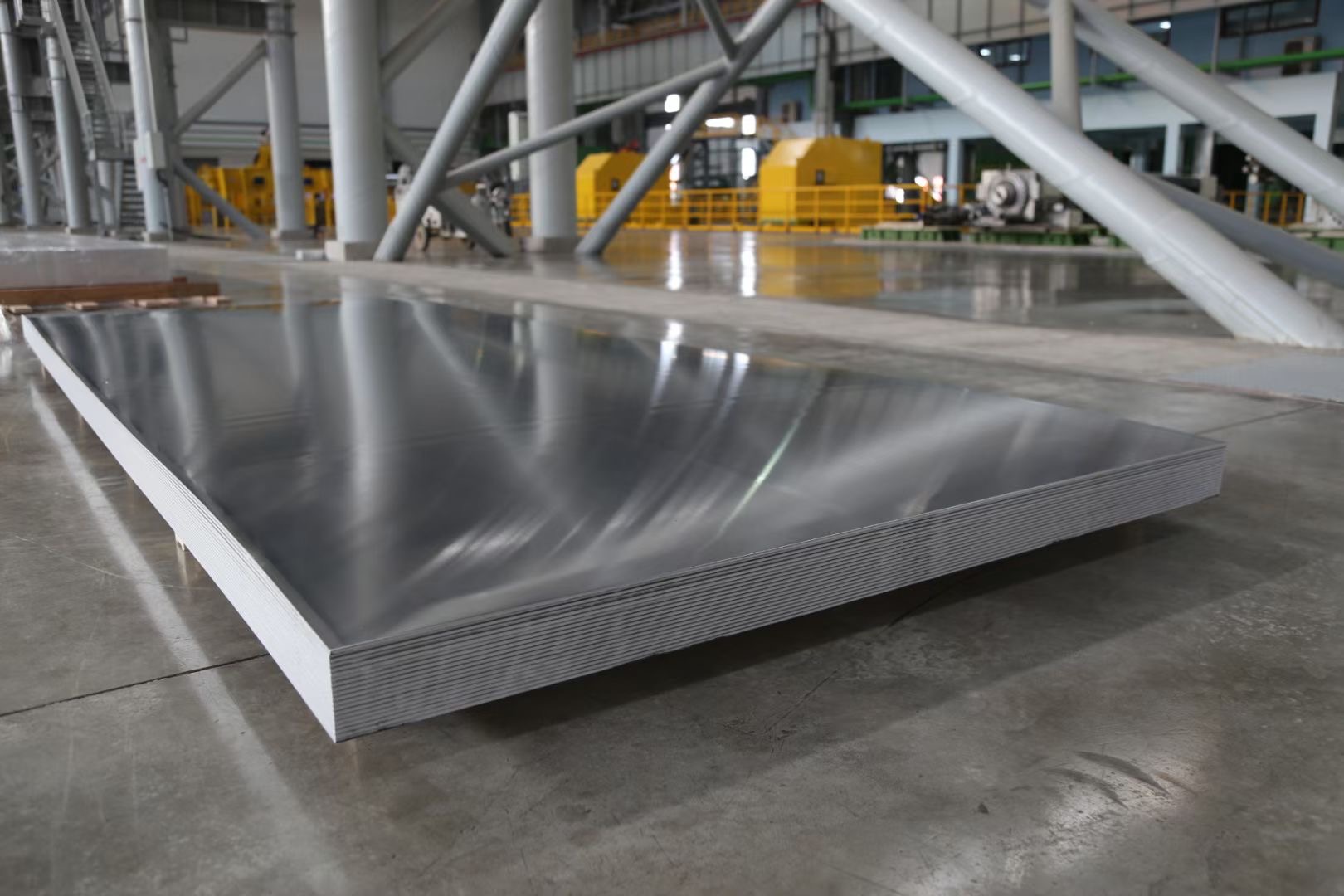 Pllakë alumini të shkallës detare Aoyin 5052 përgatitet për transport